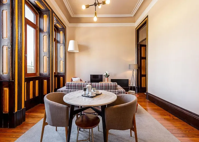 Charming In Porto's Heart *