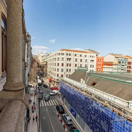 Charming In Porto's Heart